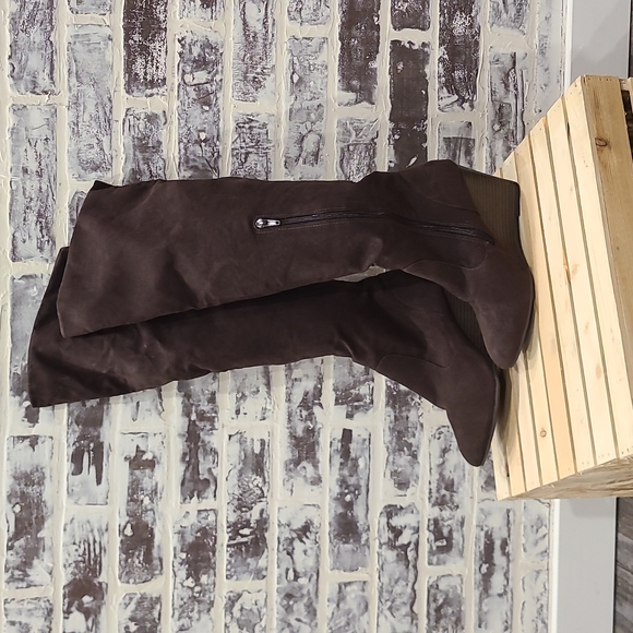 Brand new George brown Swade knee-high boots size 8 women's - Picture 2 of 7